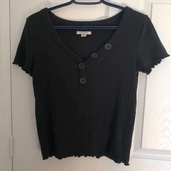 Black Asymmetrical button henley - Picture 4 of 5